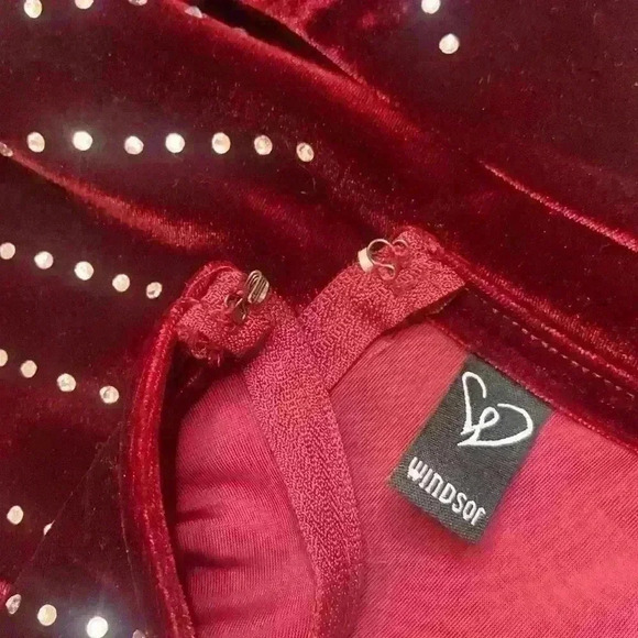 Windsor Burgundy Mei Heat Up The Night Long Fitted Sleeves Mini Dress Size S-M - Picture 7 of 8